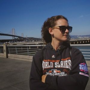 Meet your Posher, Rebecca